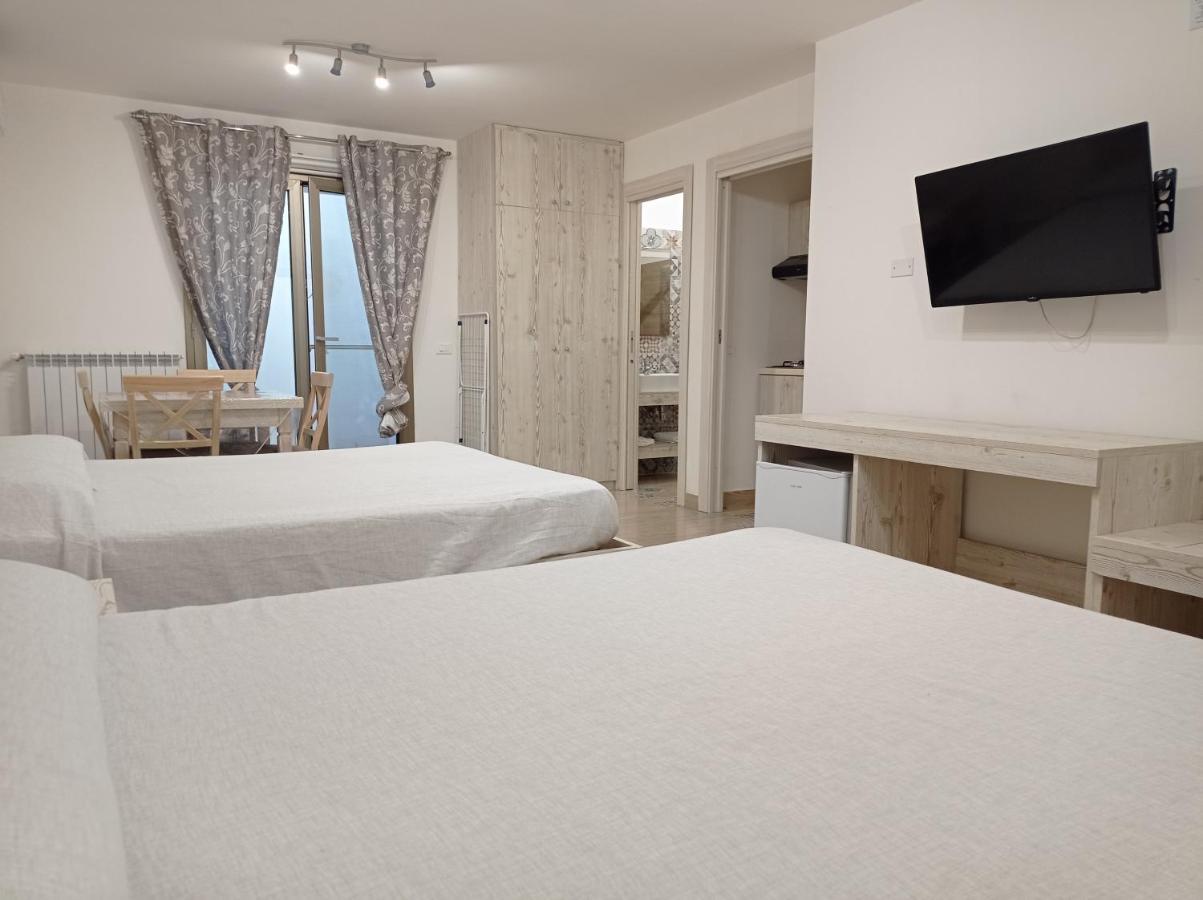 Sicily Rooms Appartamenti Carini Eksteriør bilde